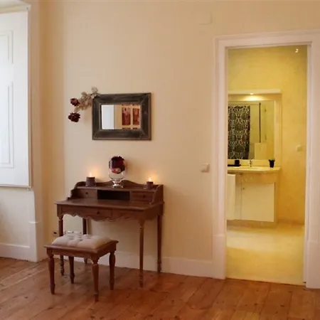 Splendid 5 Bedroom In Лиссабон